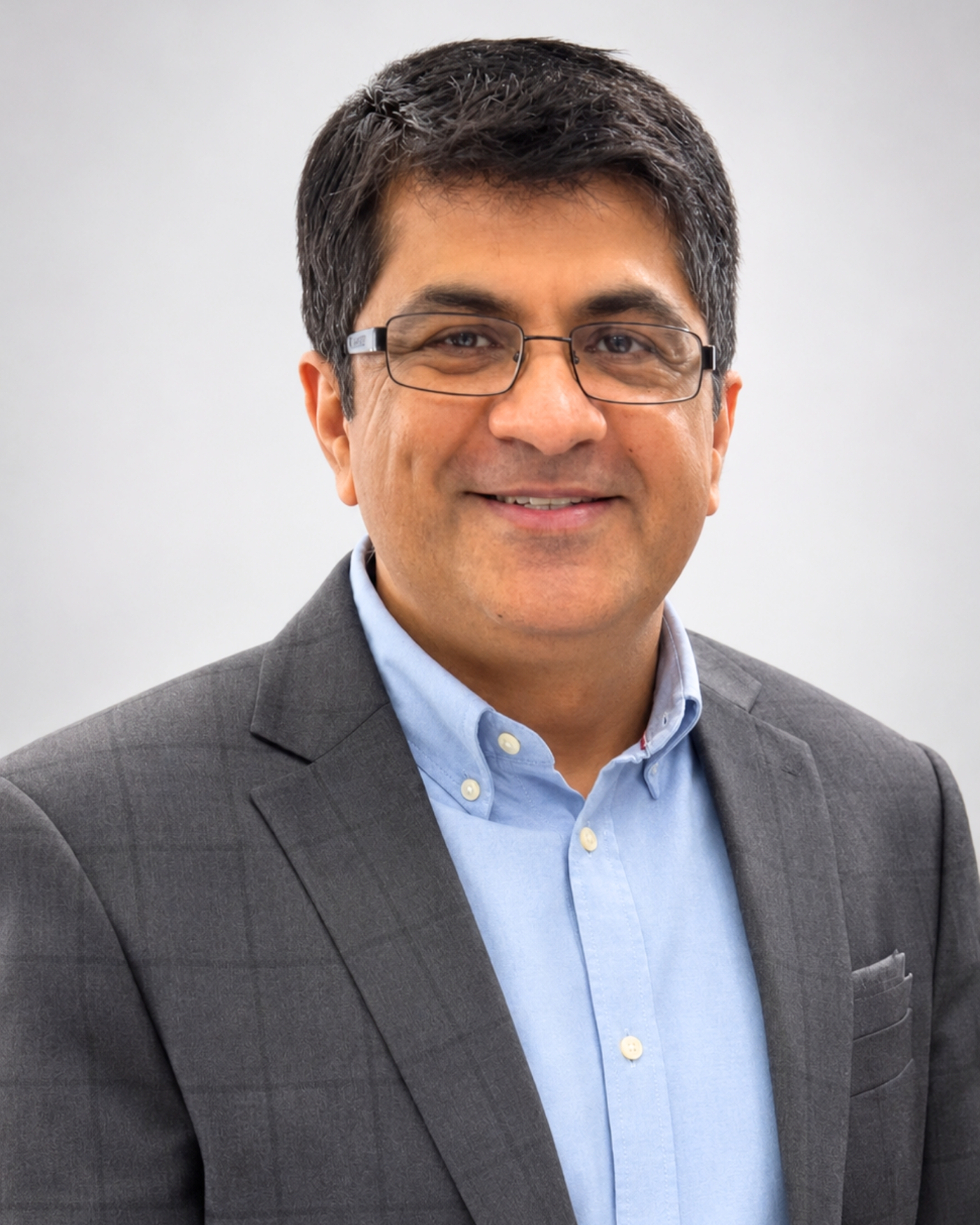 Dr Surendar Advani